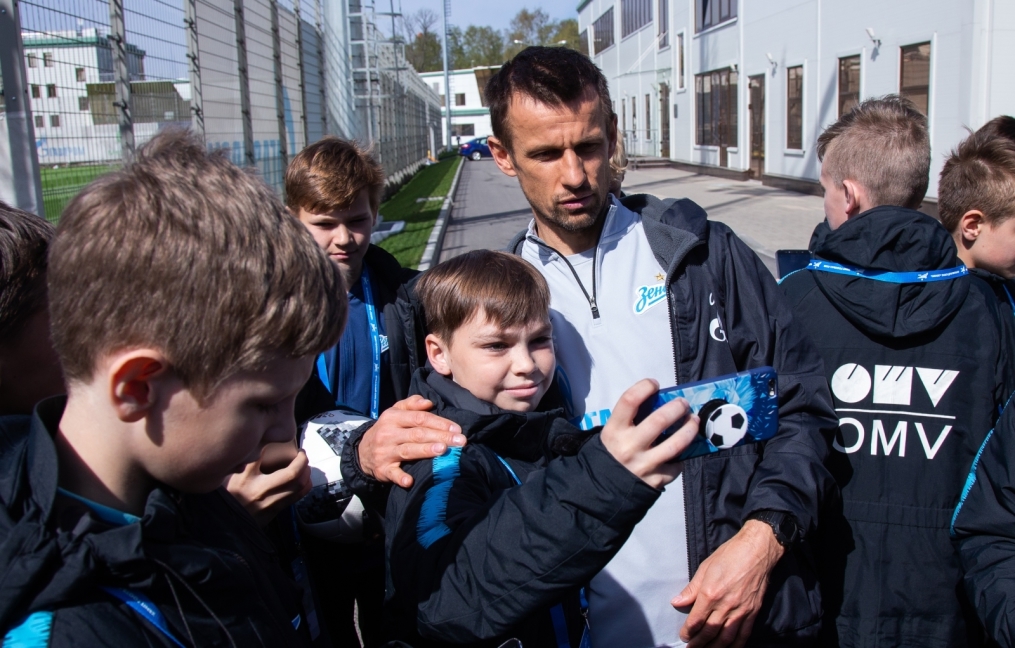 Воспитанники Академии в гостях у «Зенита»