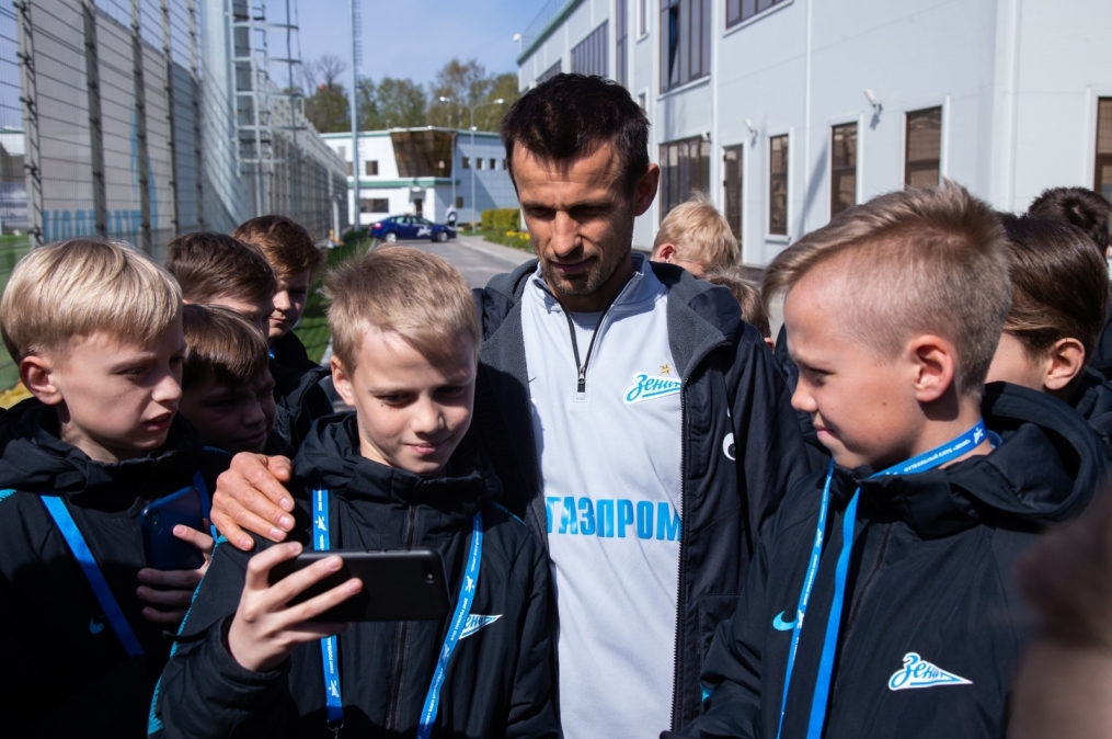 Воспитанники Академии в гостях у «Зенита»