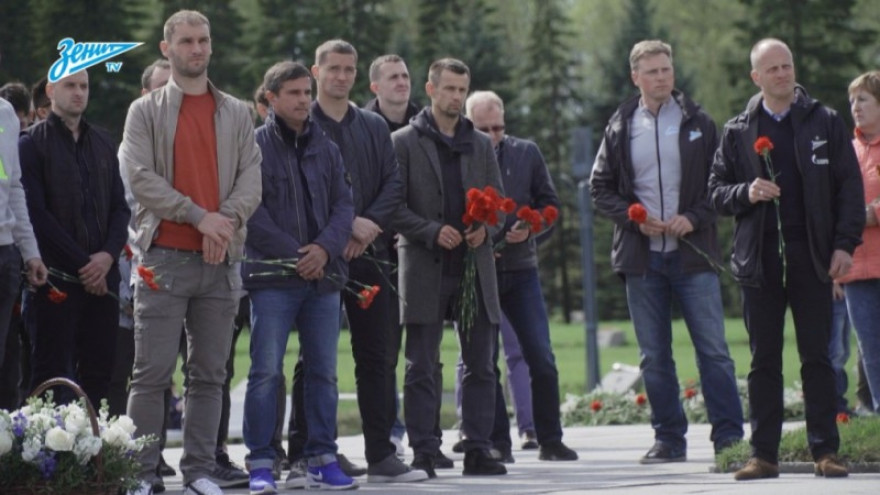Команда и воспитанники Академии почтили память жертв Великой Отечественной войны