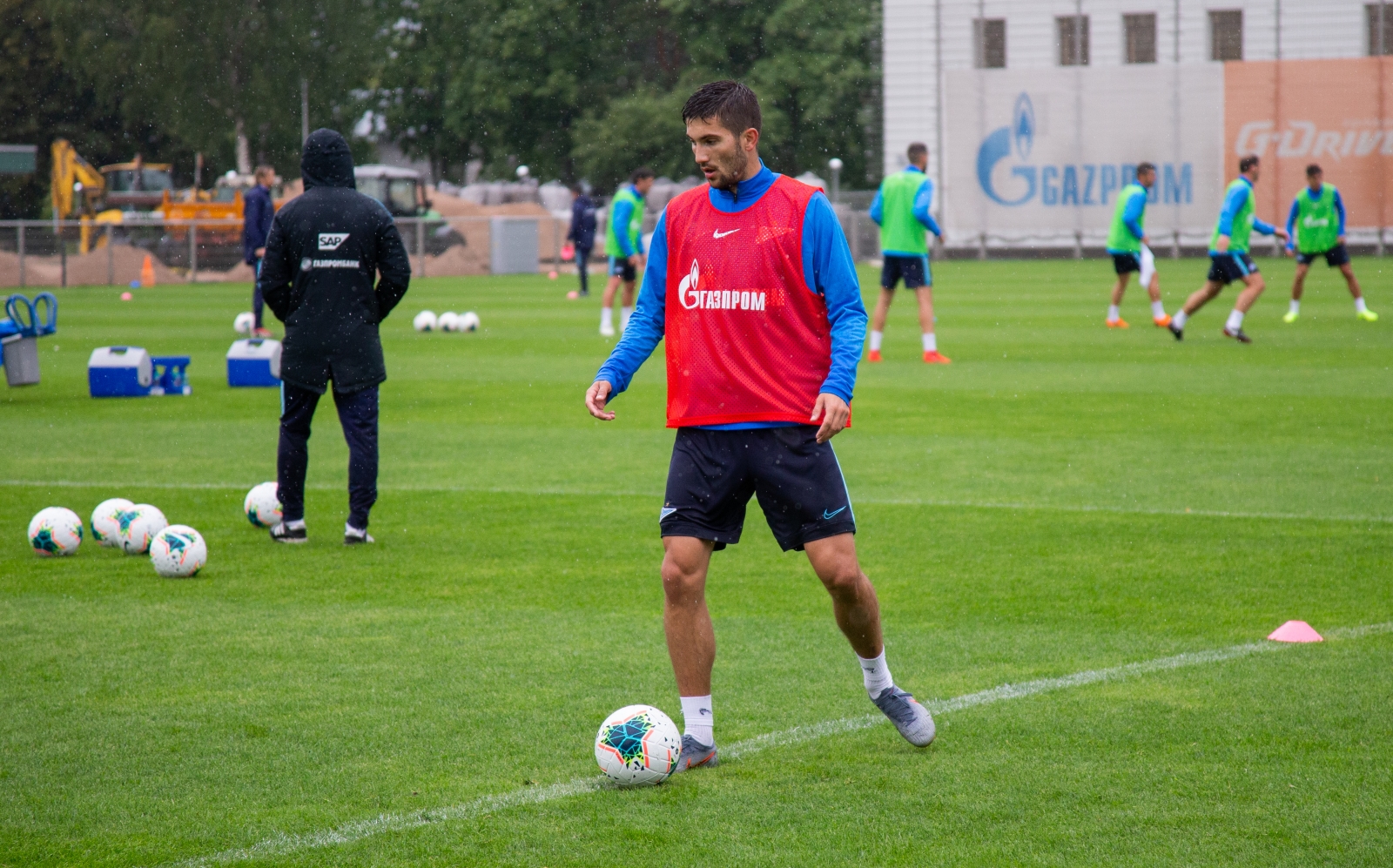Первый день Алексея Сутормина в «Газпром»-Тренировочном центре