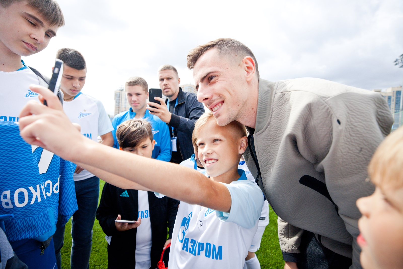 Лука Джорджевич посетил тренировку детей из летнего лагеря Академии