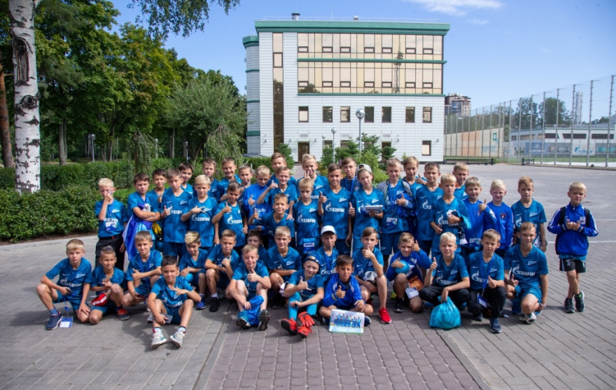 Дети, победители «Большой фестиваль футбола» посетили тренировку «Зенита»