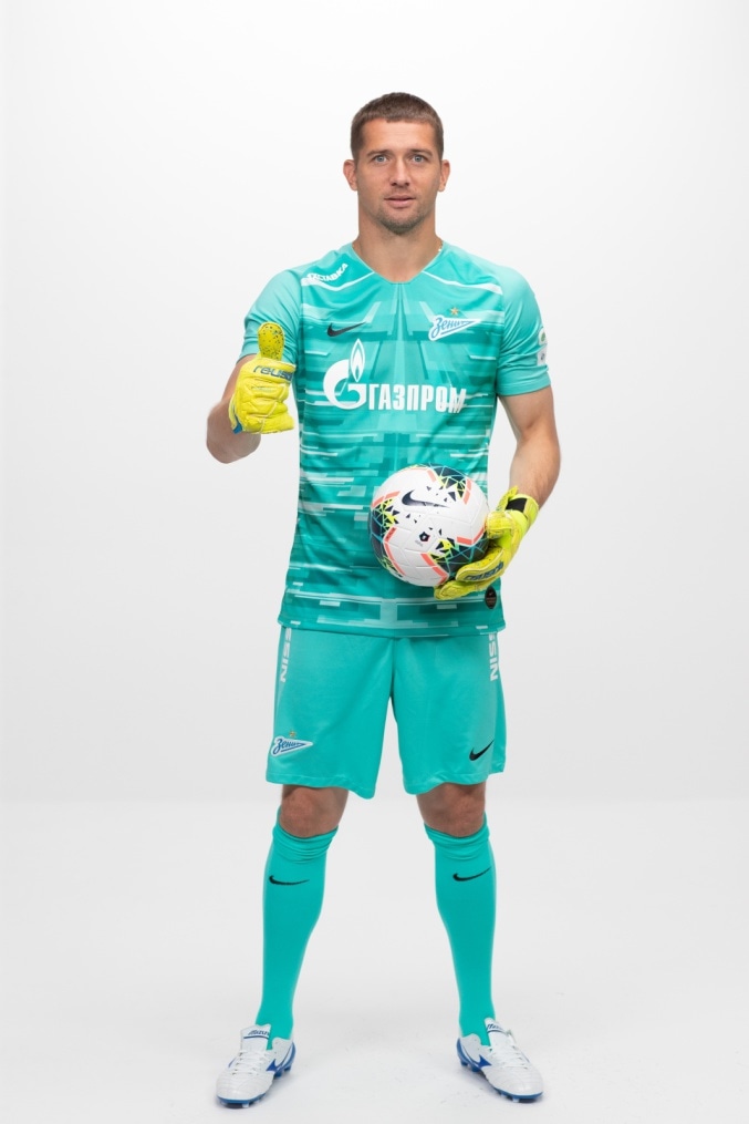 Фотосессия футболистов и тренеров основного состава ФК «Зенит» сезона 2019/20