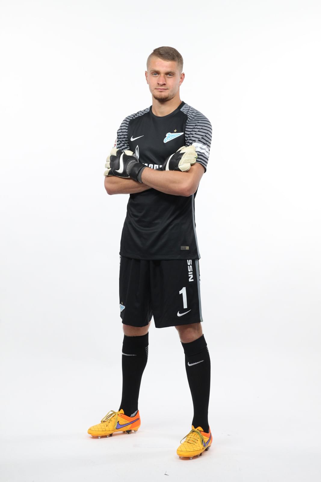 Фотосессия футболистов и тренеров основного состава ФК «Зенит» сезона 2016/2017