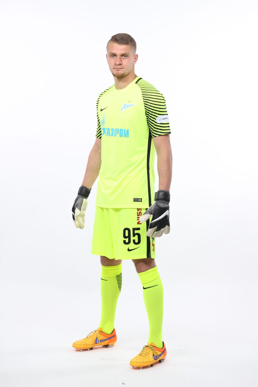 Фотосессия футболистов и тренеров основного состава ФК «Зенит» сезона 2016/2017