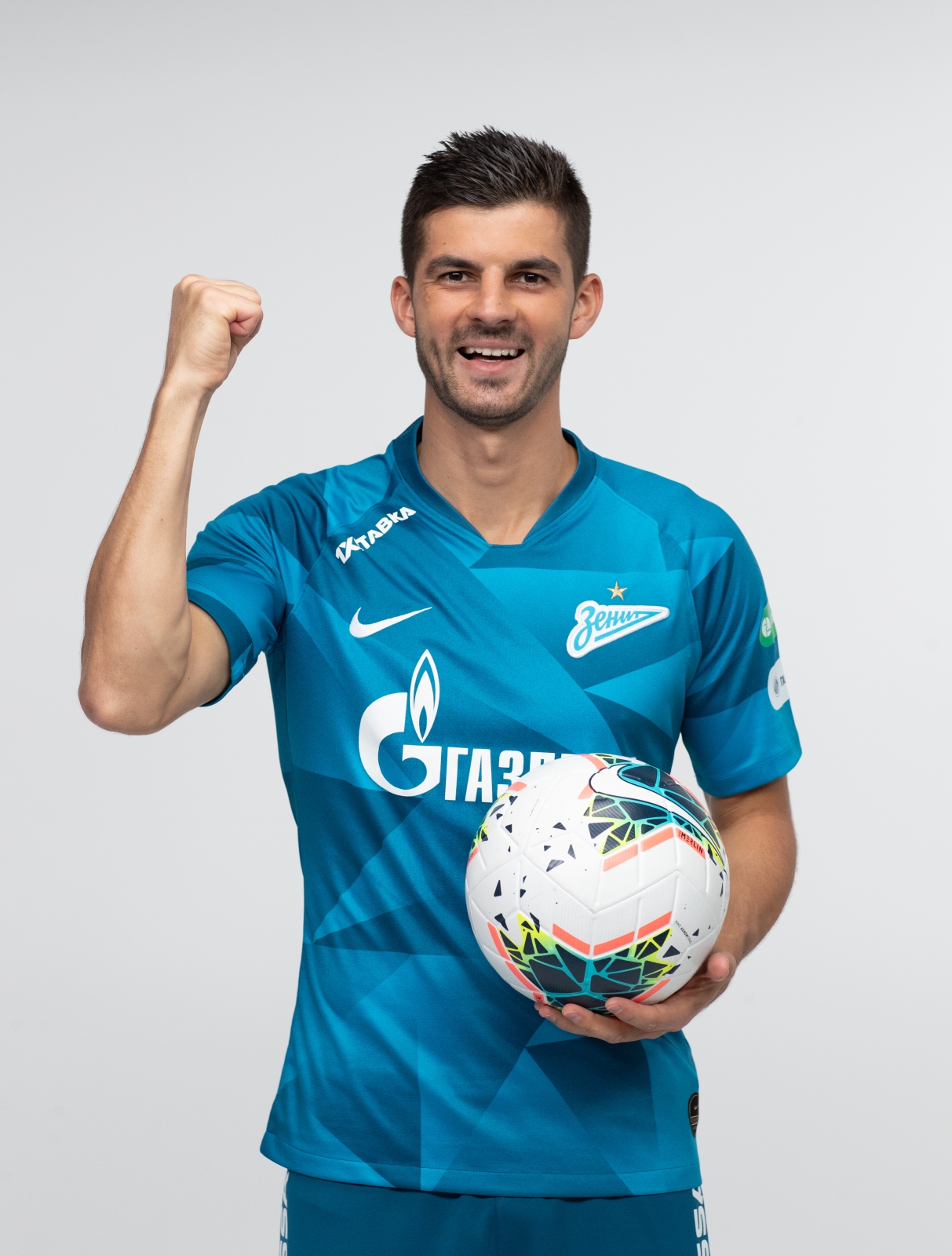 Фотосессия футболистов и тренеров основного состава ФК «Зенит» сезона 2019/20