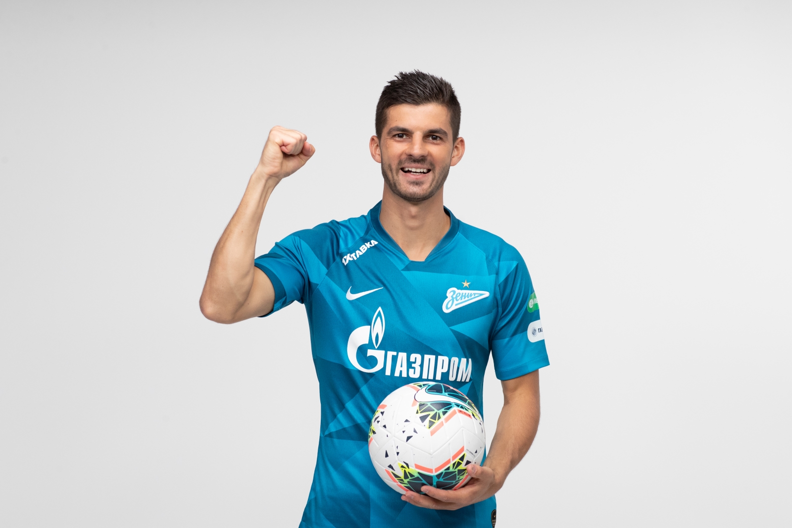 Фотосессия футболистов и тренеров основного состава ФК «Зенит» сезона 2019/20