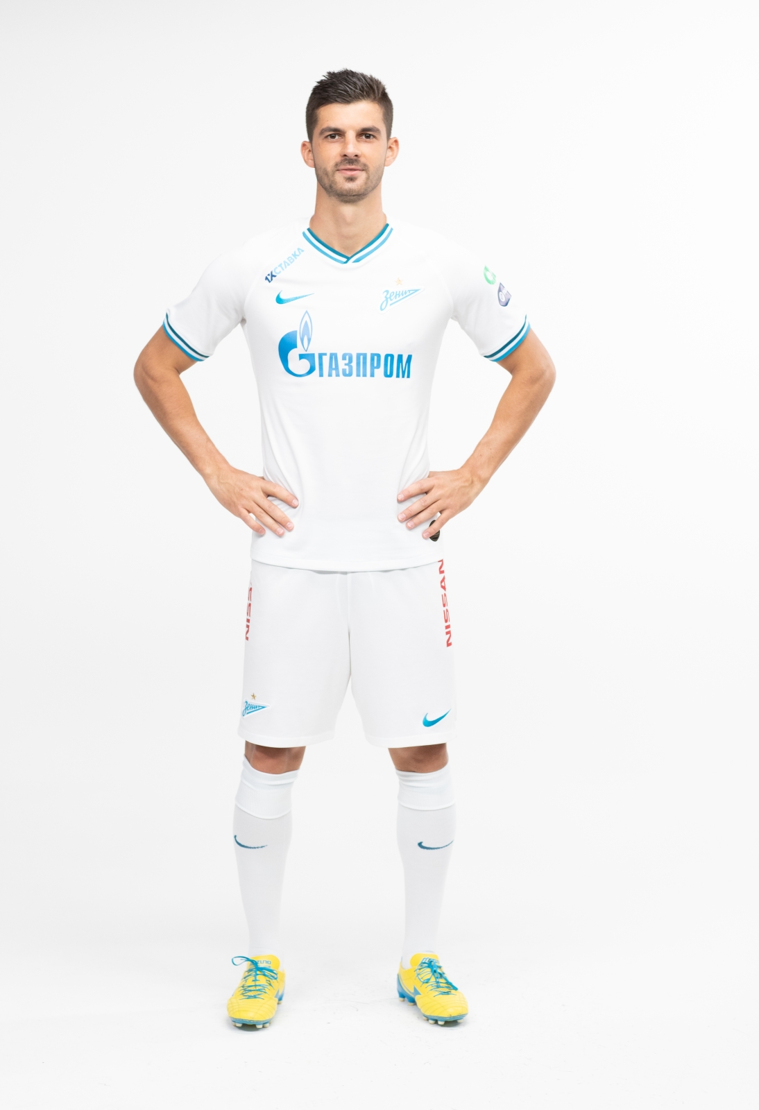 Фотосессия футболистов и тренеров основного состава ФК «Зенит» сезона 2019/20