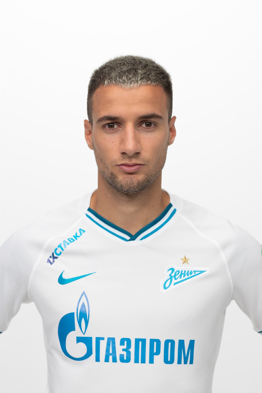 Фотосессия футболистов и тренеров основного состава ФК «Зенит» сезона 2019/20