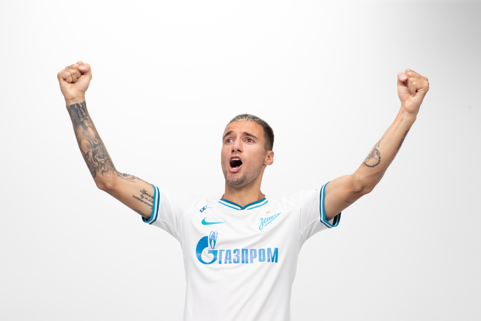 Фотосессия футболистов и тренеров основного состава ФК «Зенит» сезона 2019/20