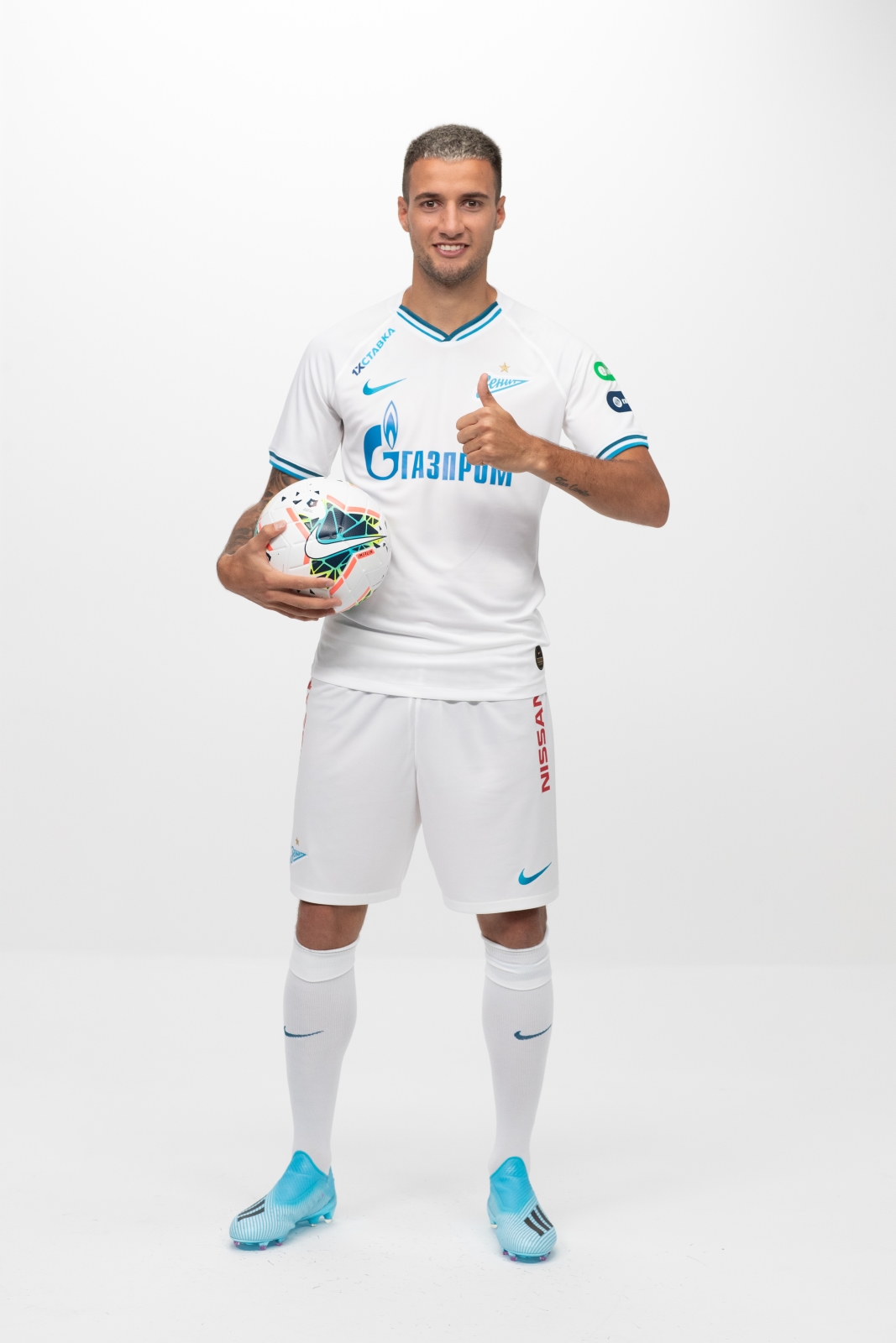 Фотосессия футболистов и тренеров основного состава ФК «Зенит» сезона 2019/20