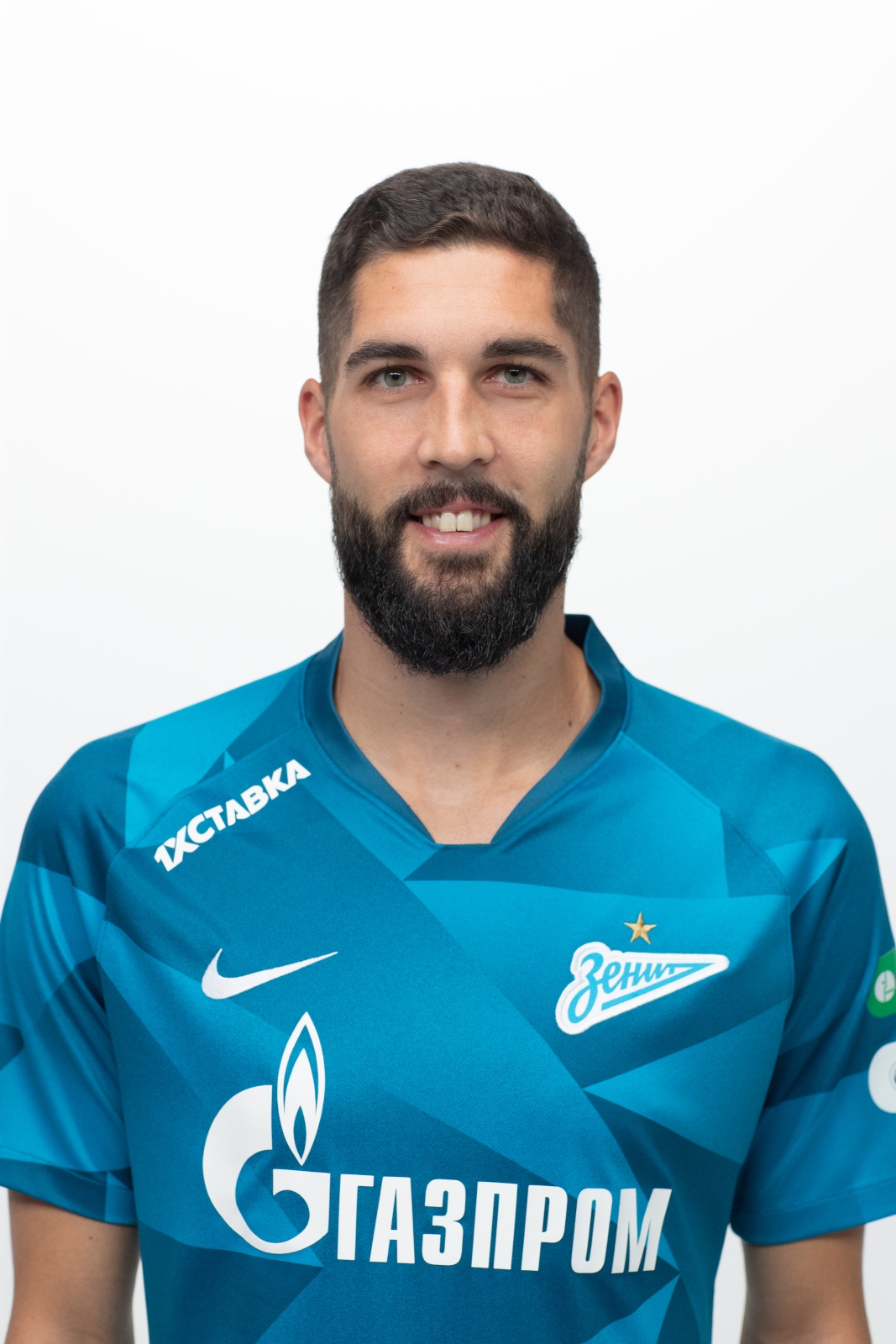 Фотосессия футболистов и тренеров основного состава ФК «Зенит» сезона 2019/20