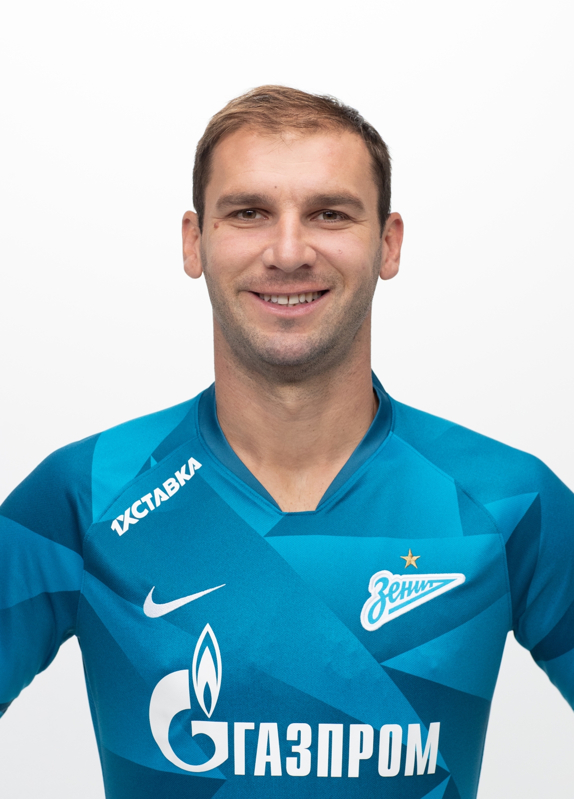 Фотосессия футболистов и тренеров основного состава ФК «Зенит» сезона 2019/20