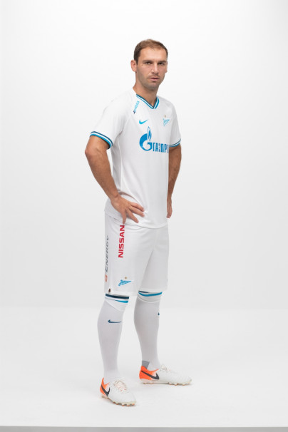 Фотосессия футболистов и тренеров основного состава ФК «Зенит» сезона 2019/20