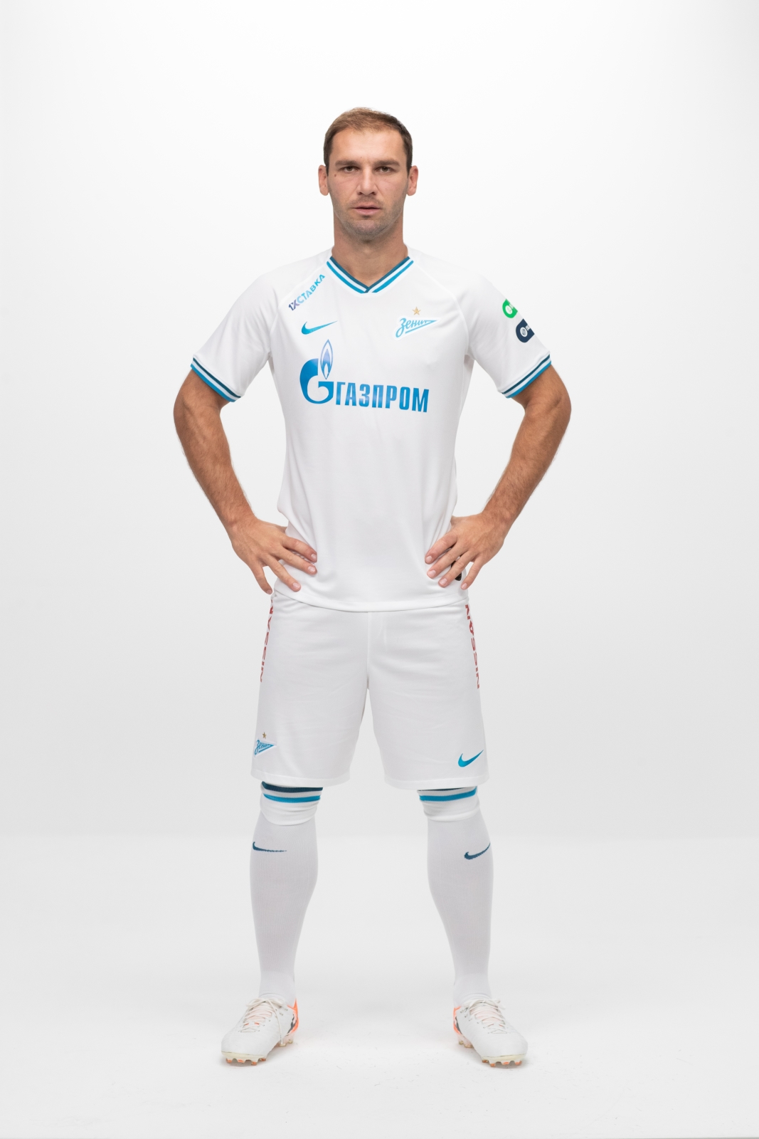 Фотосессия футболистов и тренеров основного состава ФК «Зенит» сезона 2019/20