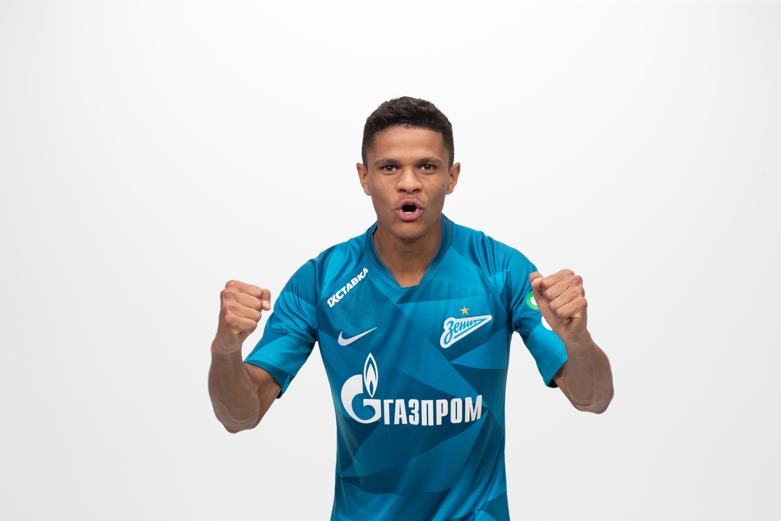 Фотосессия футболистов и тренеров основного состава ФК «Зенит» сезона 2019/20