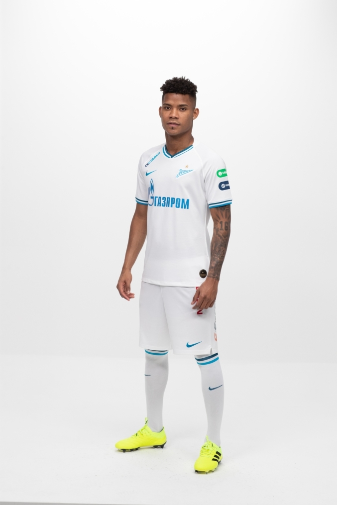 Фотосессия футболистов и тренеров основного состава ФК «Зенит» сезона 2019/20