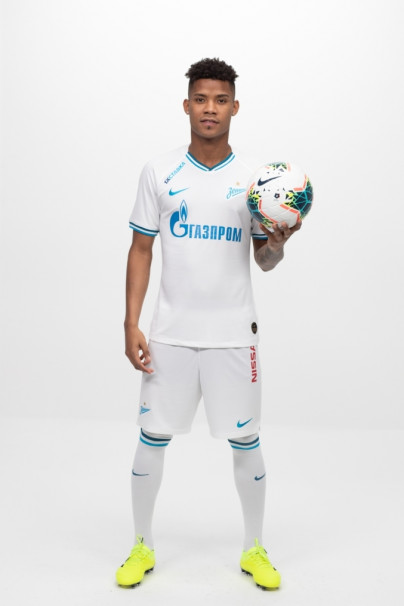 Фотосессия футболистов и тренеров основного состава ФК «Зенит» сезона 2019/20