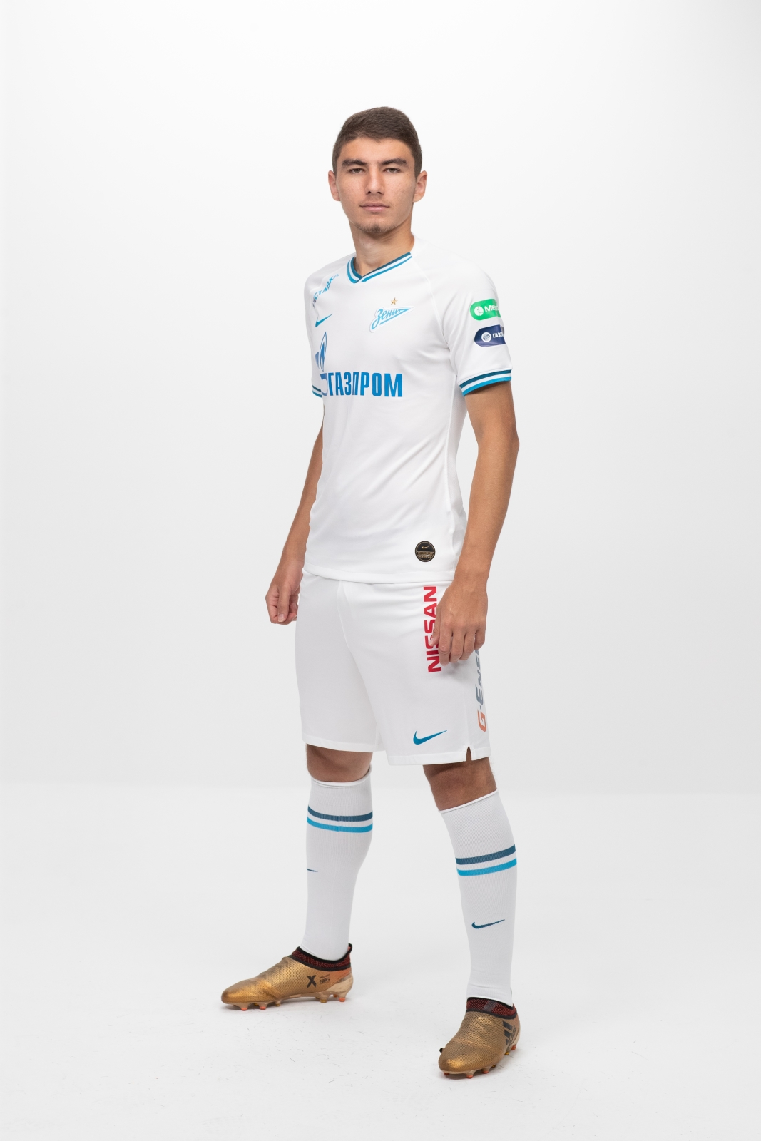 Фотосессия футболистов и тренеров основного состава ФК «Зенит» сезона 2019/20