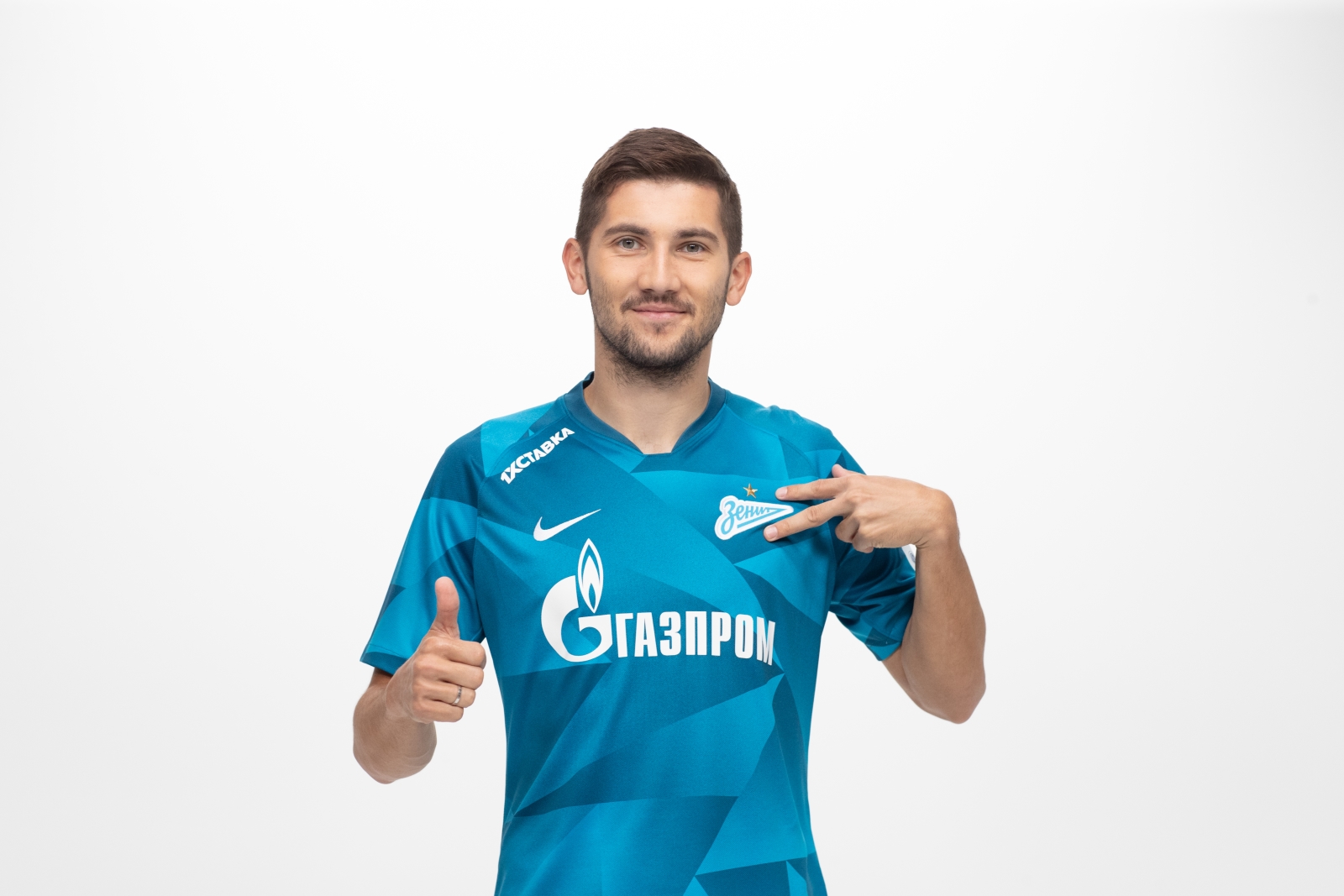 Фотосессия футболистов и тренеров основного состава ФК «Зенит» сезона 2019/20