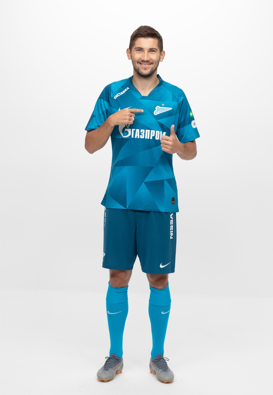 Фотосессия футболистов и тренеров основного состава ФК «Зенит» сезона 2019/20