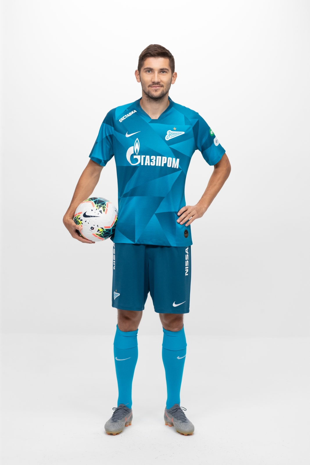 Фотосессия футболистов и тренеров основного состава ФК «Зенит» сезона 2019/20