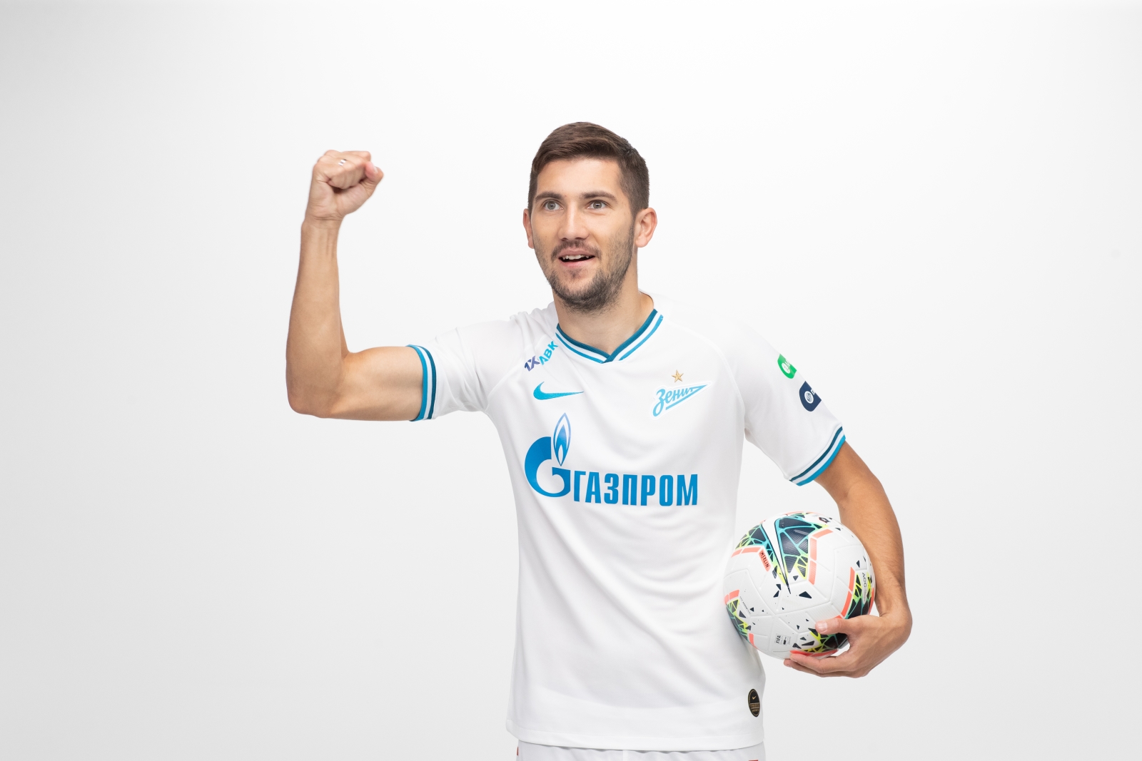 Фотосессия футболистов и тренеров основного состава ФК «Зенит» сезона 2019/20