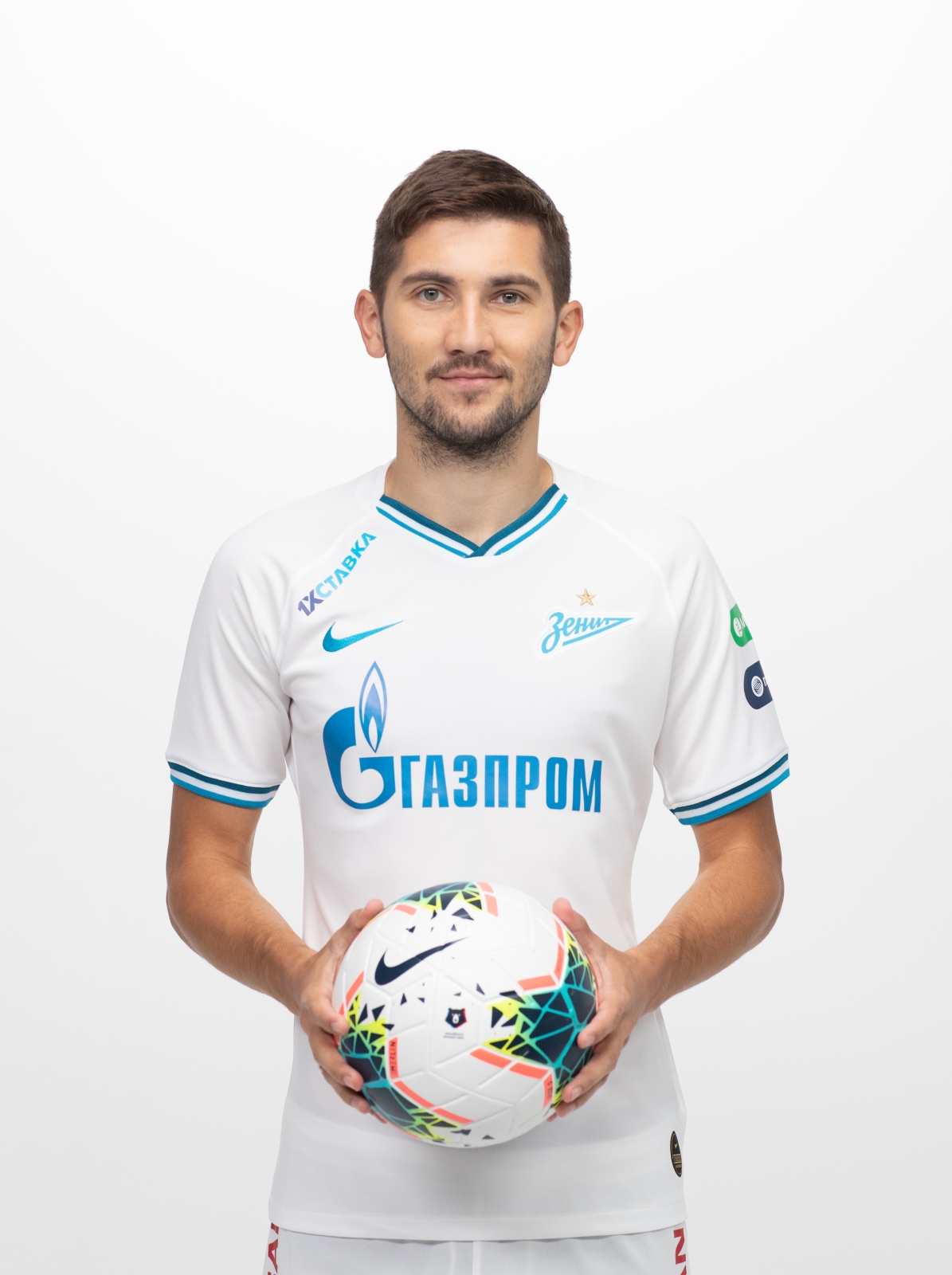 Фотосессия футболистов и тренеров основного состава ФК «Зенит» сезона 2019/20