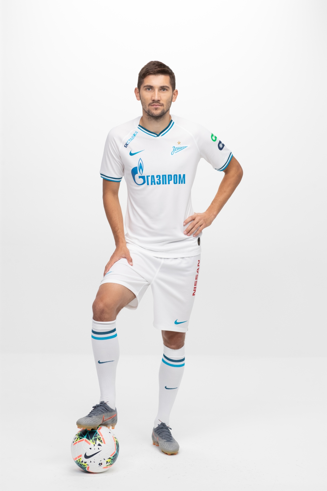 Фотосессия футболистов и тренеров основного состава ФК «Зенит» сезона 2019/20