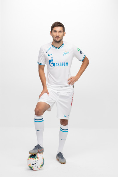 Фотосессия футболистов и тренеров основного состава ФК «Зенит» сезона 2019/20