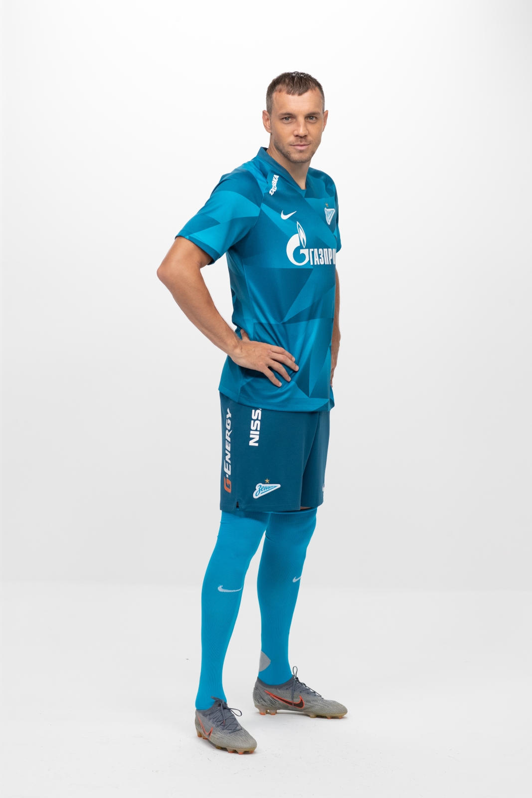 Фотосессия футболистов и тренеров основного состава ФК «Зенит» сезона 2019/20