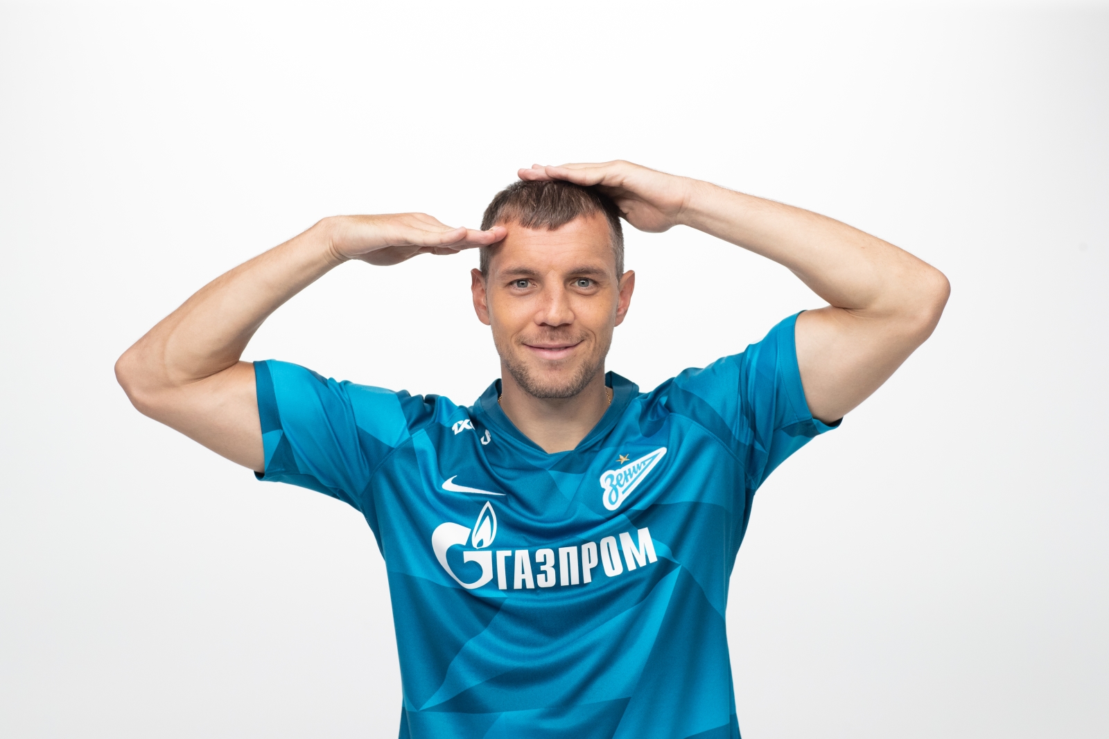 Фотосессия футболистов и тренеров основного состава ФК «Зенит» сезона 2019/20