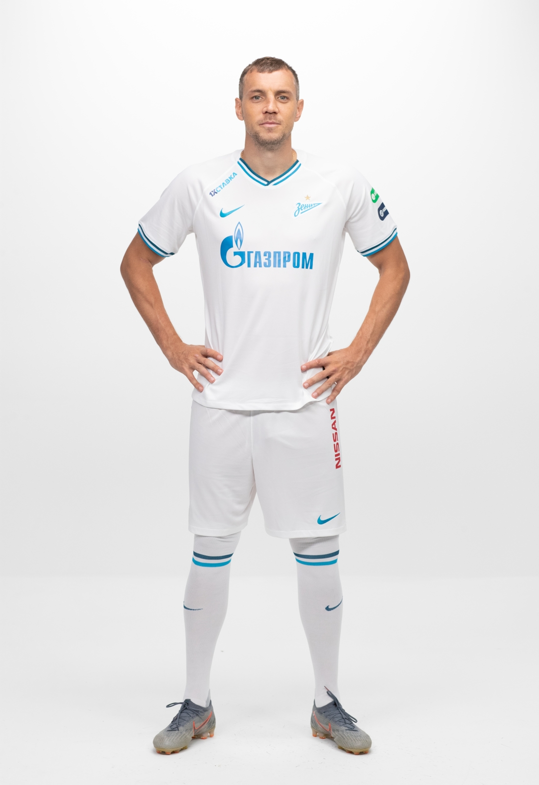 Фотосессия футболистов и тренеров основного состава ФК «Зенит» сезона 2019/20