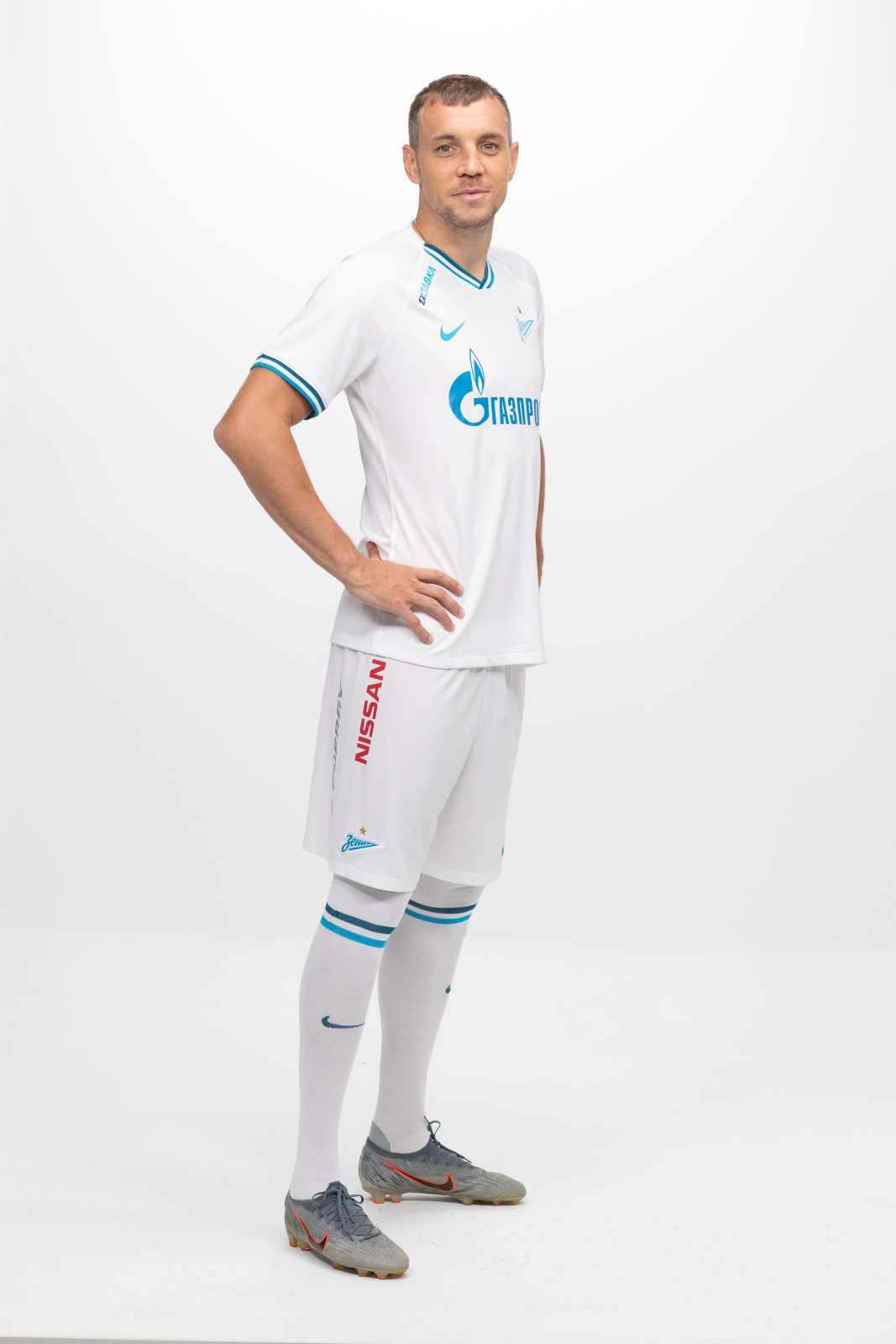 Фотосессия футболистов и тренеров основного состава ФК «Зенит» сезона 2019/20