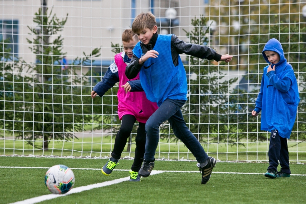 Воспитанники Даун-центра в Академии ФК «Зенит»
