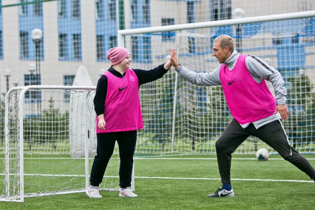 Воспитанники Даун-центра в Академии ФК «Зенит»