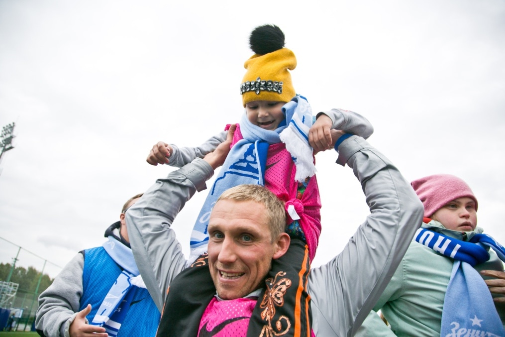 Воспитанники Даун-центра в Академии ФК «Зенит»