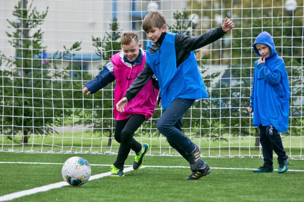 Воспитанники Даун-центра в Академии ФК «Зенит»