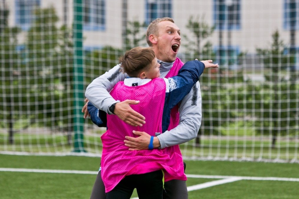 Воспитанники Даун-центра в Академии ФК «Зенит»