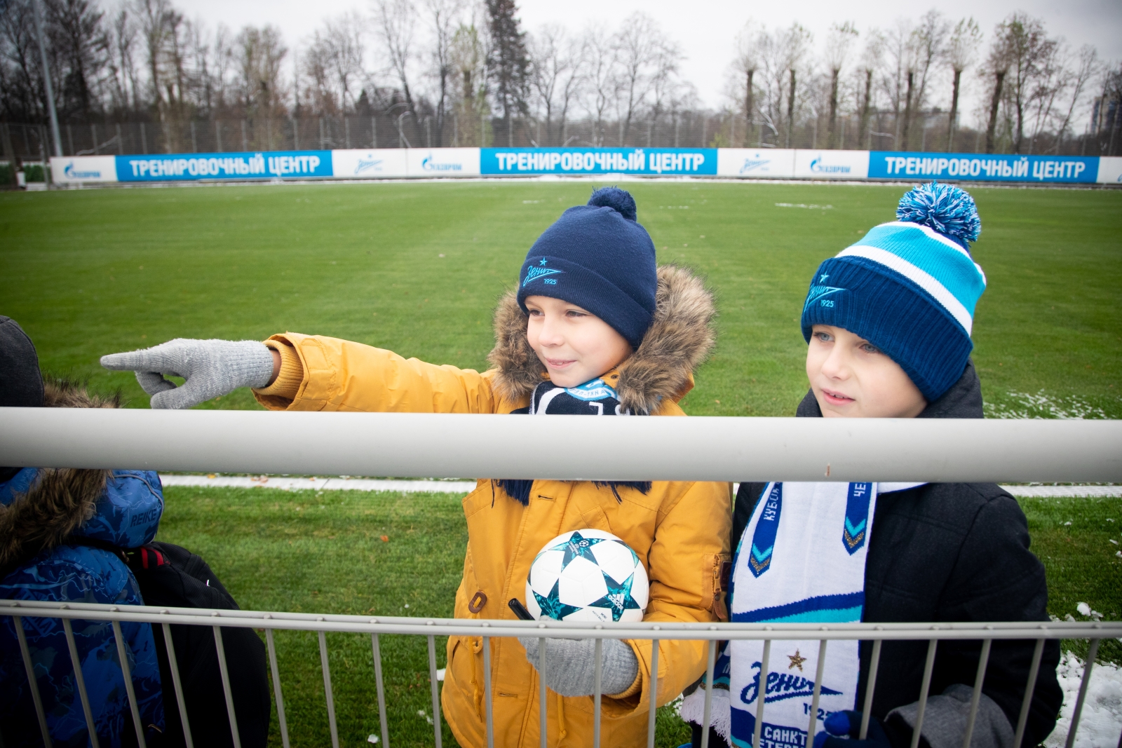 Команды из Филиалов Академии на тренировке «Зенита»