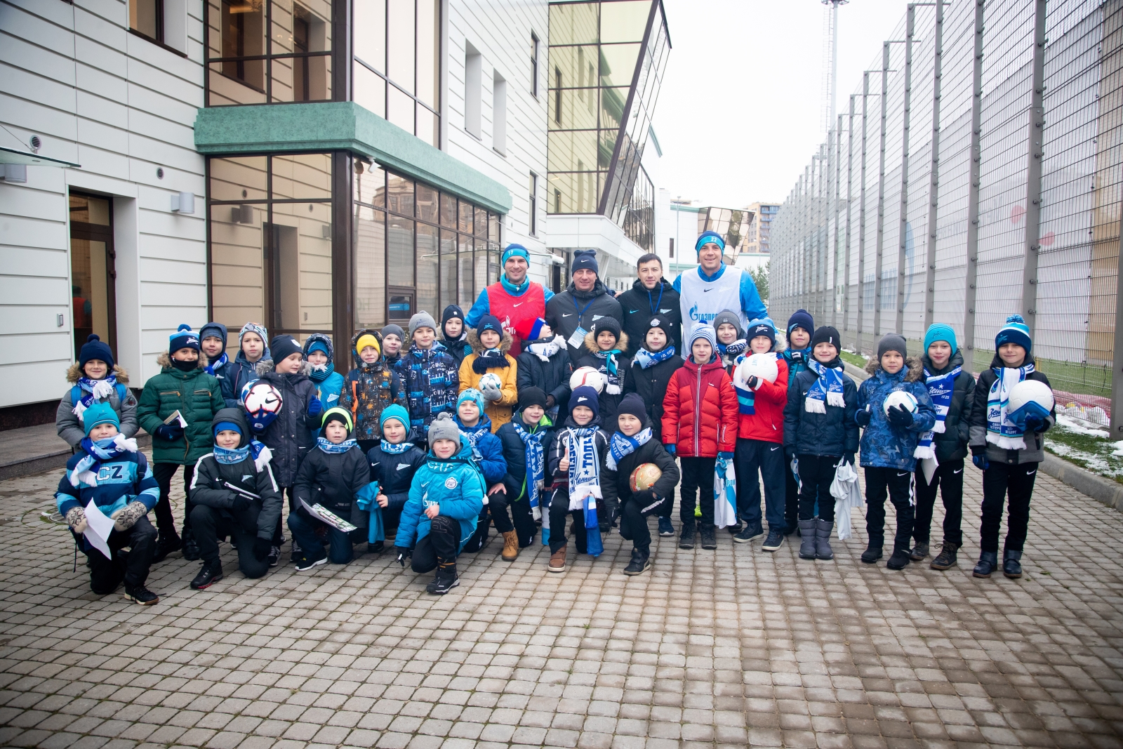 Команды из Филиалов Академии на тренировке «Зенита»