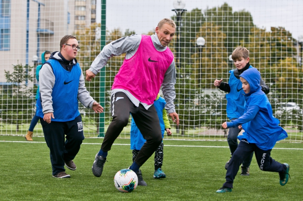 Воспитанники Даун-центра в Академии ФК «Зенит»
