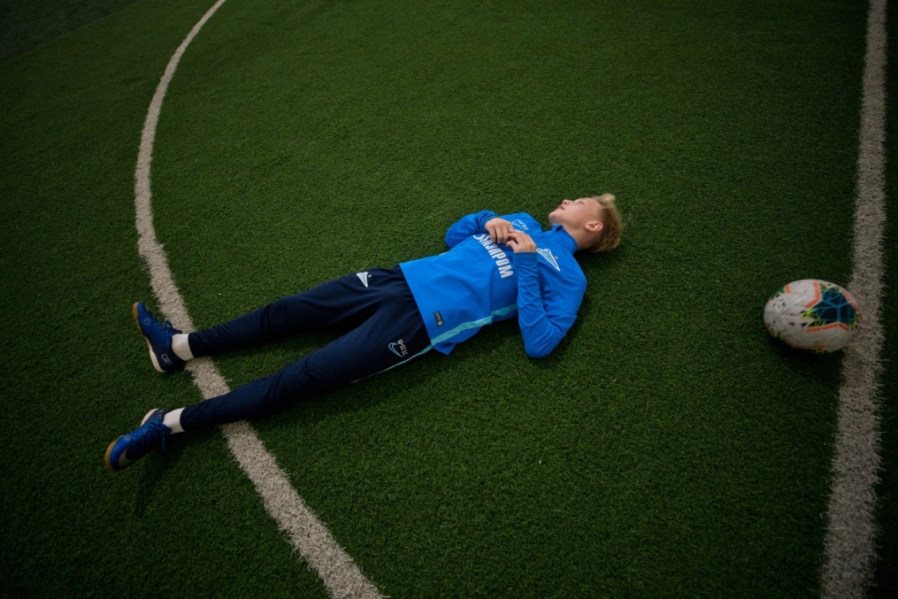 Воспитанники Академии проводят мастер-класс в детском доме в городе Никольское