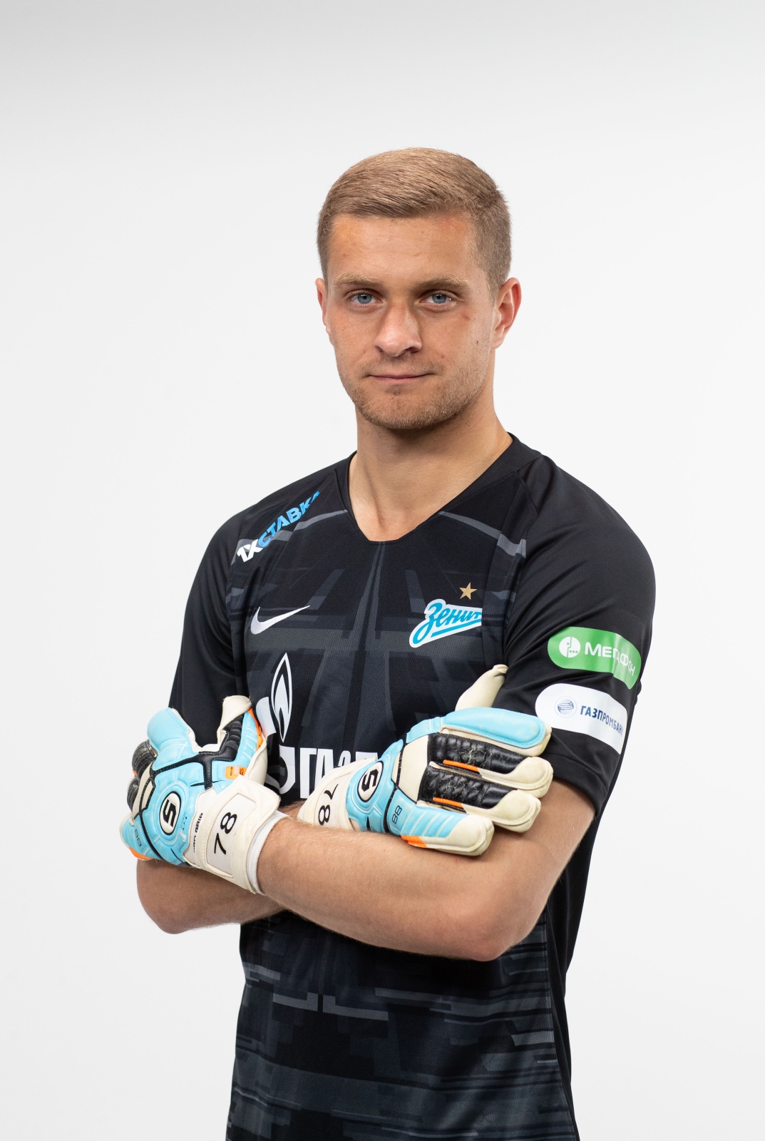 Фотосессия футболистов и тренеров основного состава ФК «Зенит» сезона 2019/20