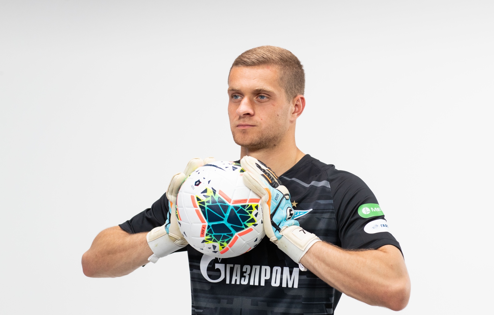 Фотосессия футболистов и тренеров основного состава ФК «Зенит» сезона 2019/20