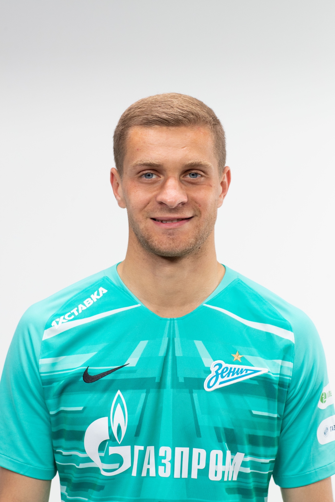 Фотосессия футболистов и тренеров основного состава ФК «Зенит» сезона 2019/20