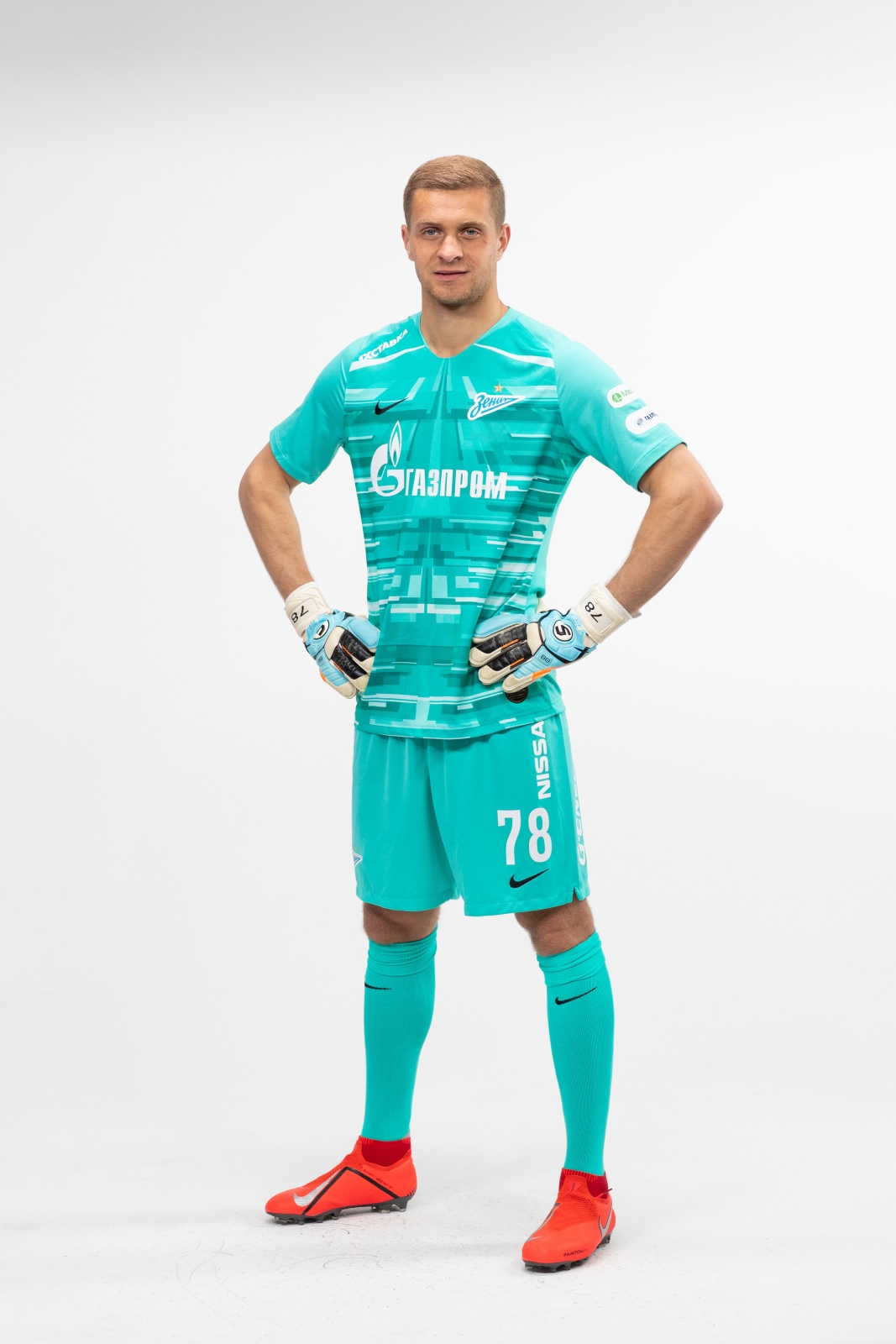 Фотосессия футболистов и тренеров основного состава ФК «Зенит» сезона 2019/20