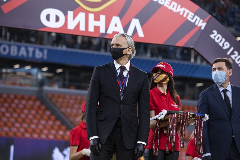 Церемония награждения команды «Зенит» золотыми медалями в честь победы в Кубке России