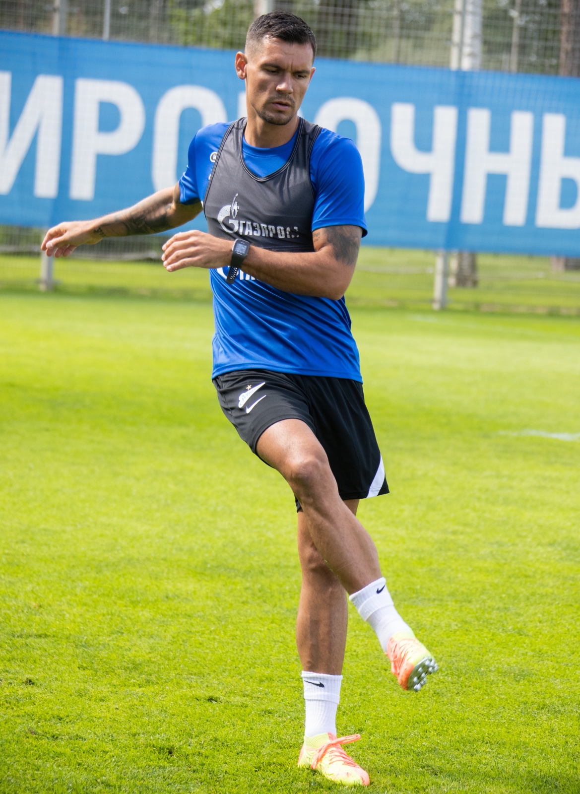 Первый день Деяна Ловрена в «Газпром»-тренировочном центре