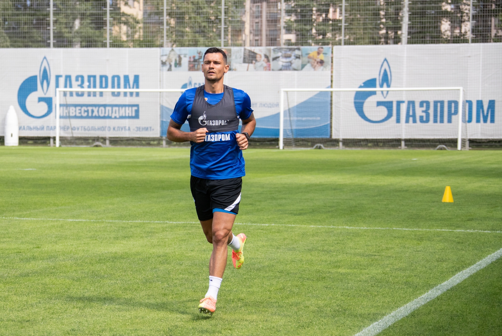 Первый день Деяна Ловрена в «Газпром»-тренировочном центре